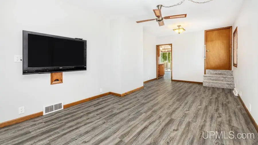 413 Birch, Kingsford, MI 49802 - #3