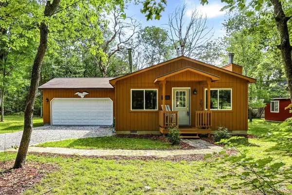 207 Butterfield, Houghton Lake, MI 48629