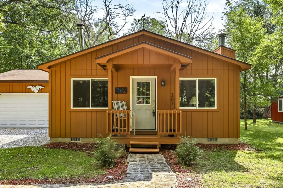 207 Butterfield, Houghton Lake, MI 48629 - #2