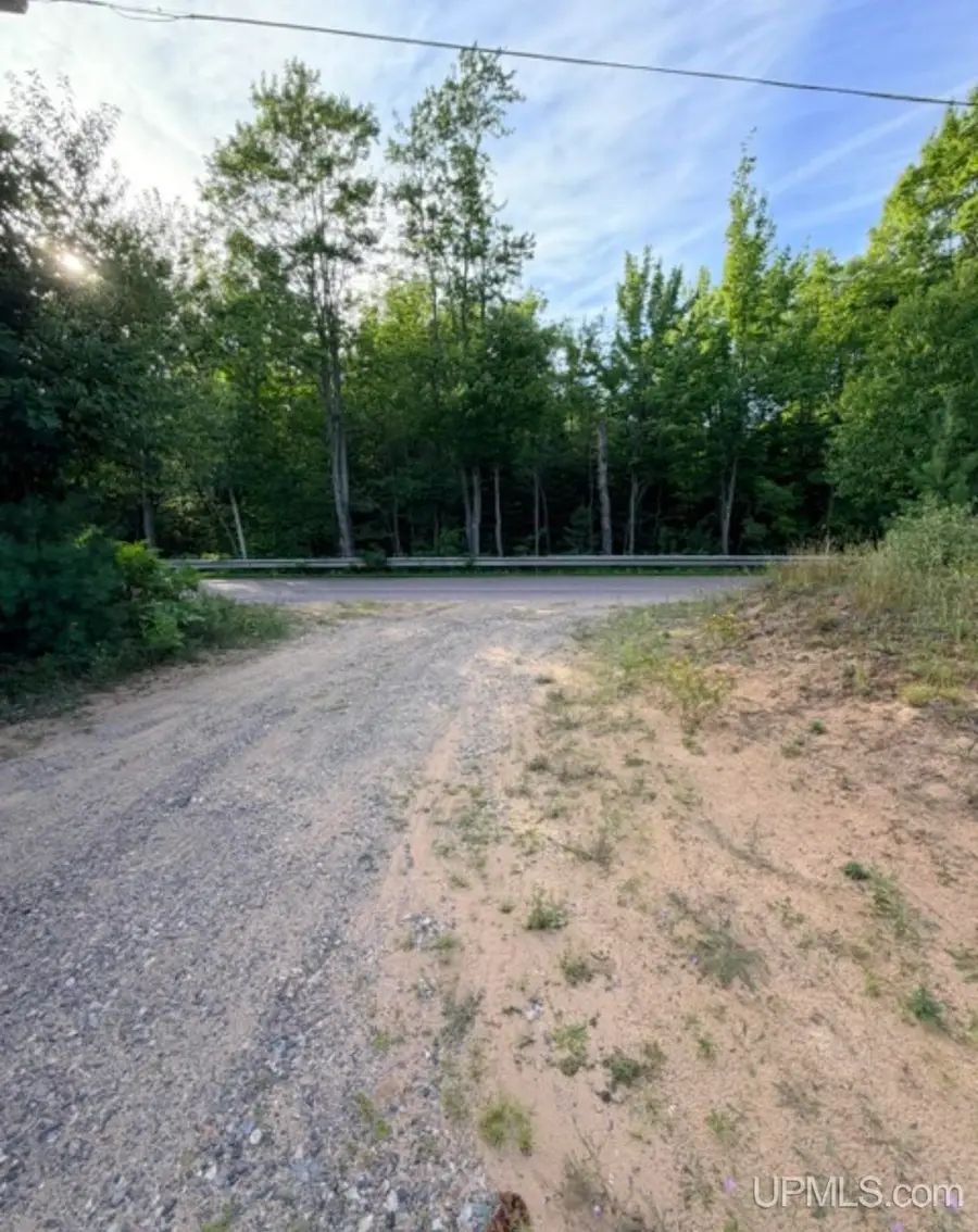 920 Silver Creek, Marquette, MI 49855 - #3