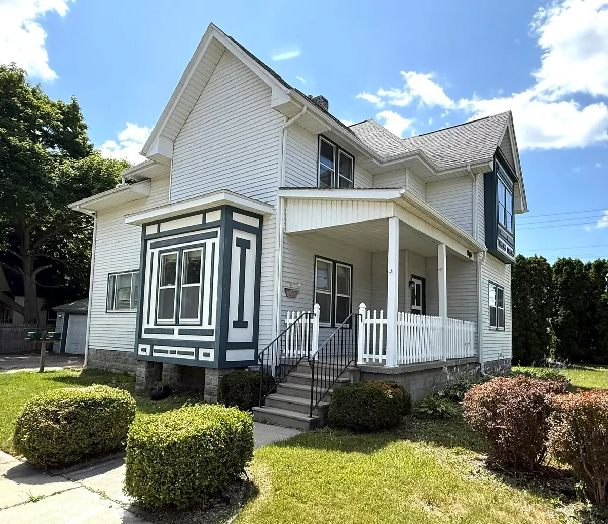 914 Cass, Bay City, MI 48708 - #1