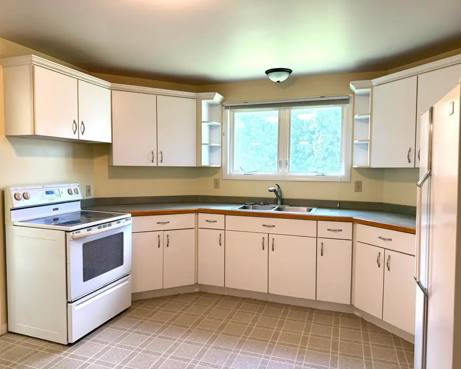 914 Cass, Bay City, MI 48708 - #3