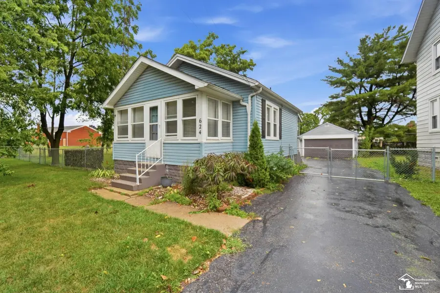 624 Palmwood, Monroe, MI 48161 - #2