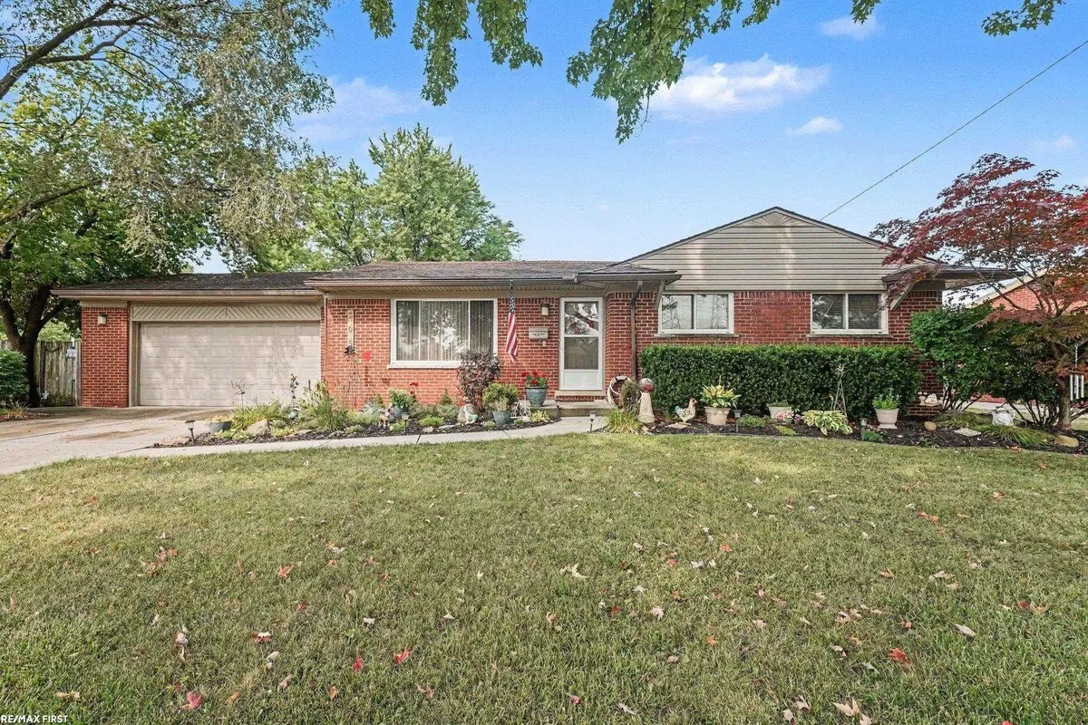 31015 Palomino, Warren, MI 48093 - #1