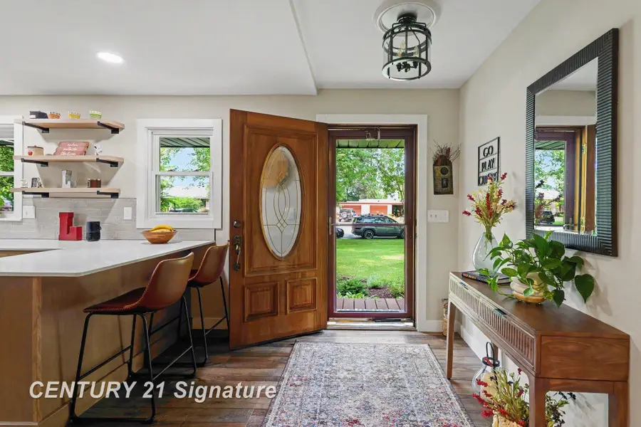 608 Hillcrest, Midland, MI 48640 - #2
