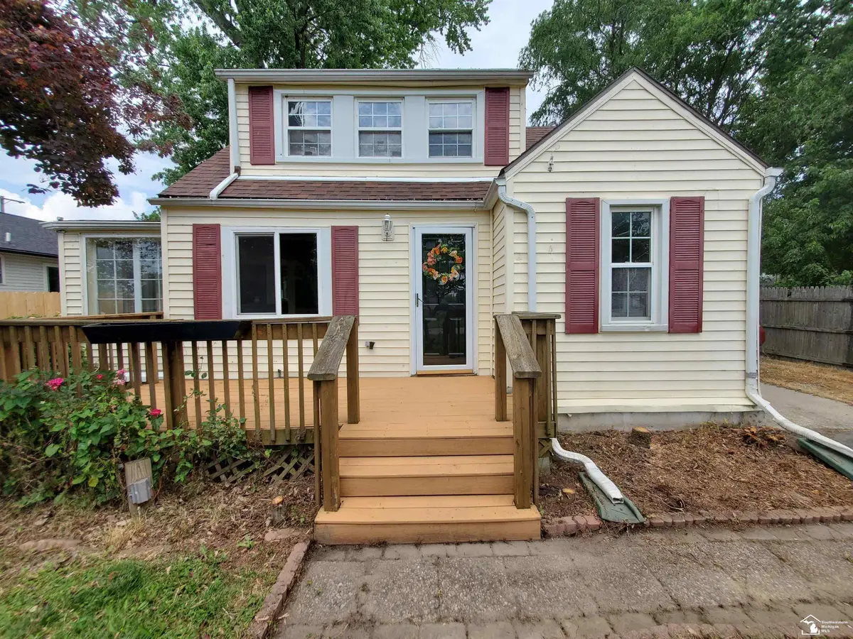 3205 3rd, Monroe, MI 48162 - #1