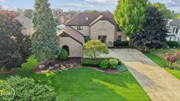 49540 Nautical, Chesterfield, MI 48047