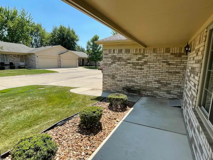 41625 Berly, Clinton Township, MI 48038 - #2