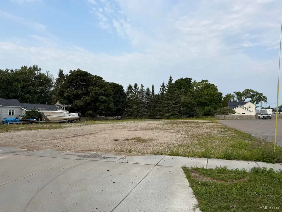 131 S Houghton, Manistique, MI 49854 - #2