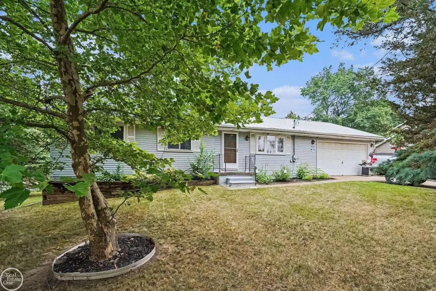 2040 Willhite, Waterford, MI 48327 - #2