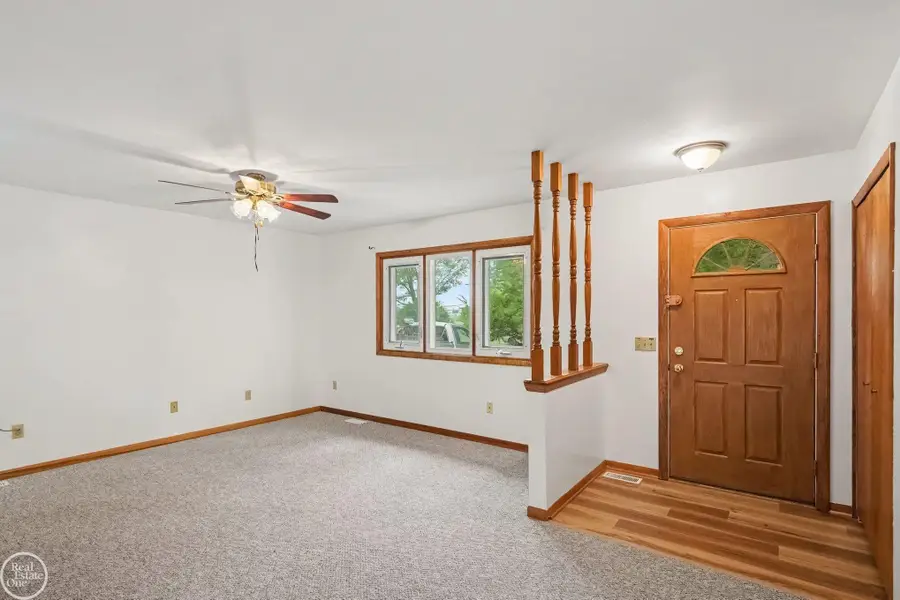 2040 Willhite, Waterford, MI 48327 - #3
