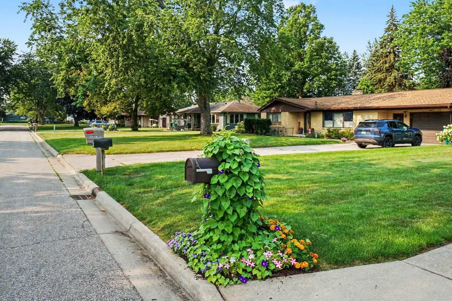 4652 Beverly, Bay City, MI 48706 - #2