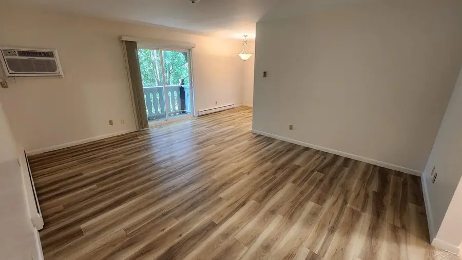240 W Tuscola Unit 13 #13, Frankenmuth, MI 48734 - #2