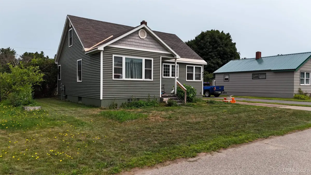 402 Nicholas, Palmer, MI 49871 - #1