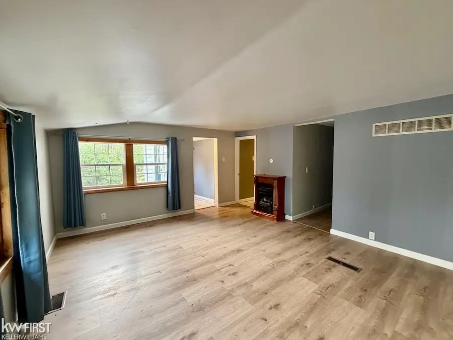 3049 Egleston, Flint, MI 48506 - #2