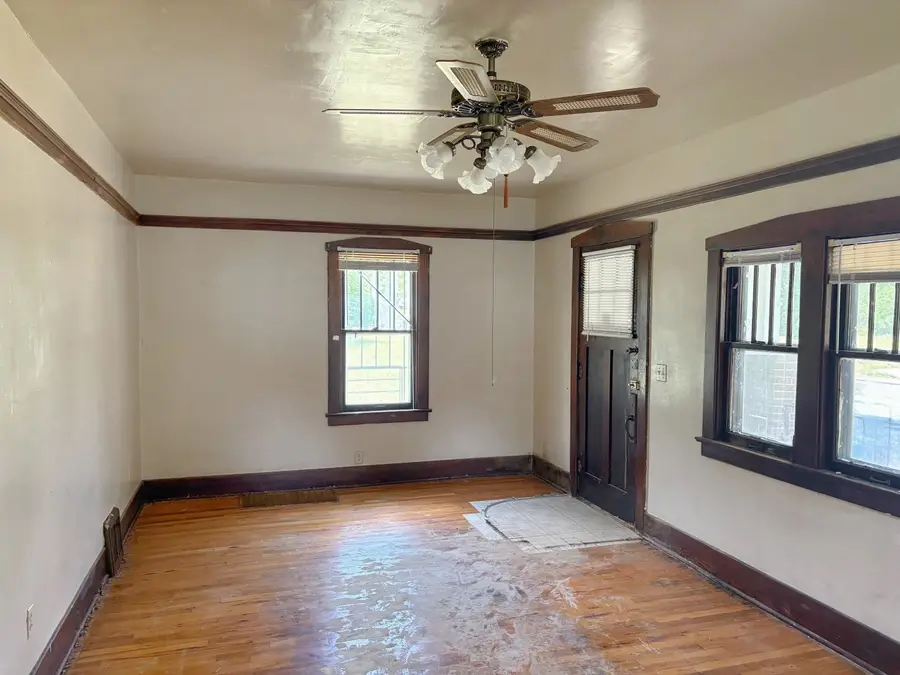 334 E Baltimore, Flint, MI 48505 - #2