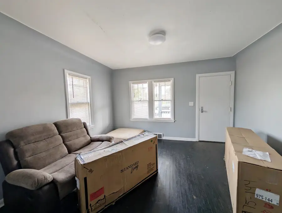 3702 Davison, Flint, MI 48506 - #3