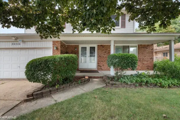 39335 Waldorf, Clinton Township, MI 48038