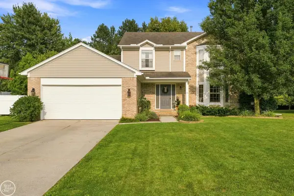 1006 Broad Ax, Kimball, MI 48074