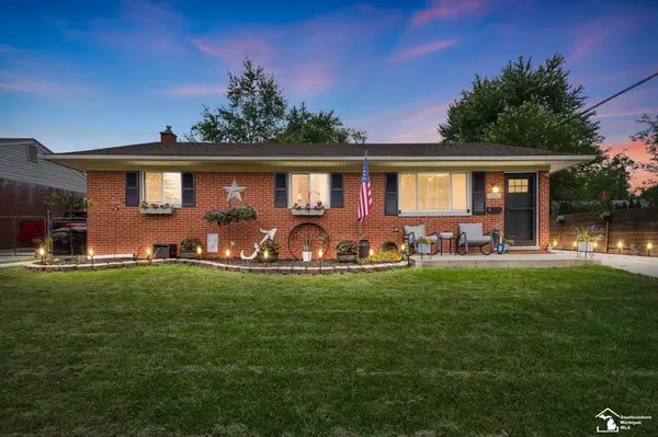31510 Silver Creek, Rockwood, MI 48173
