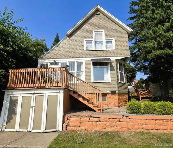 1027 S Lincoln, Hancock, MI 49930