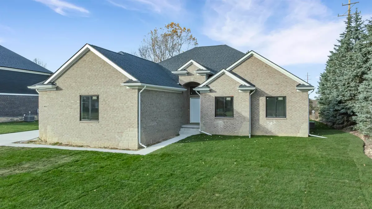 6519 Jamie, Grand Blanc, MI 48439 - #1