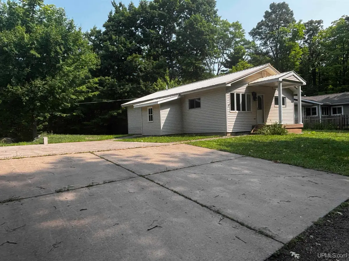 1802 Werner, Marquette, MI 49855 - #1