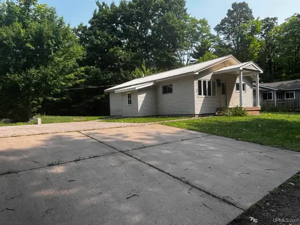 1802 Werner, Marquette, MI 49855