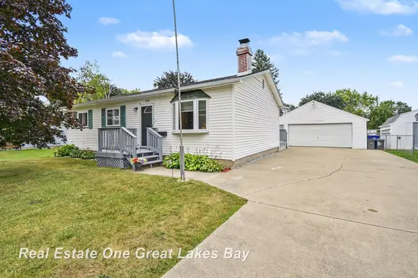 1639 Riviera, Saginaw, MI 48604