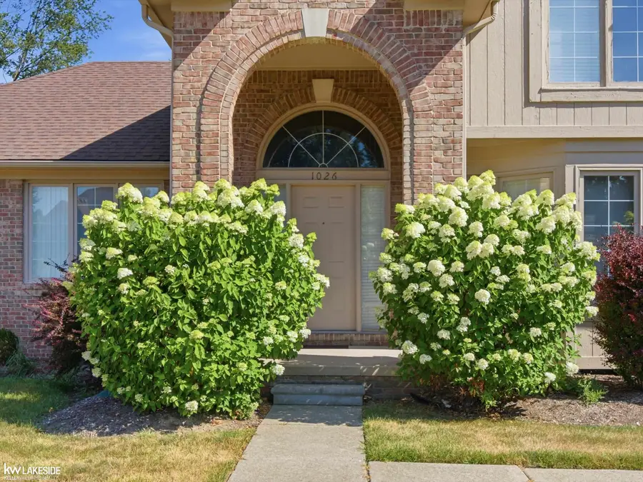 1026 Covington Place, Rochester Hills, MI 48309 - #3
