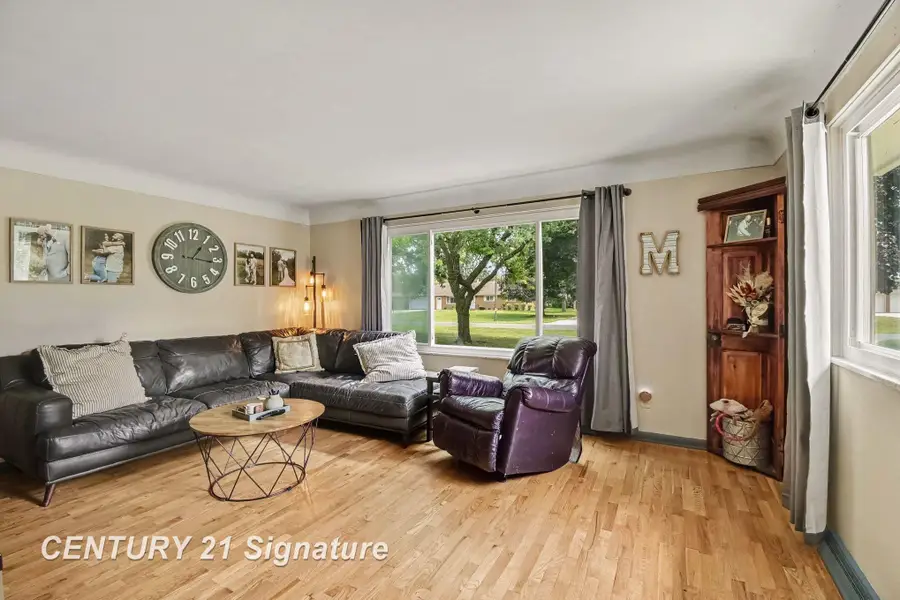 224 Barbara, Saginaw, MI 48601 - #3