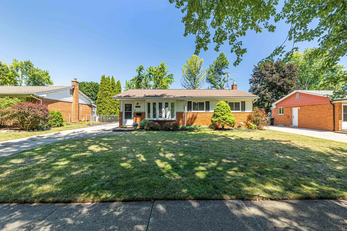 529 Rewold, Rochester, MI 48307 - #1