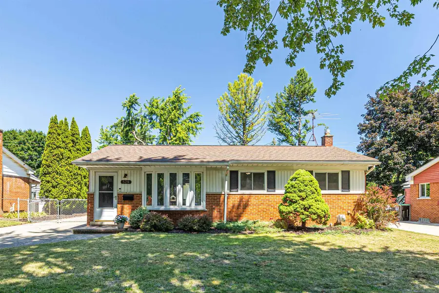 529 Rewold, Rochester, MI 48307 - #2