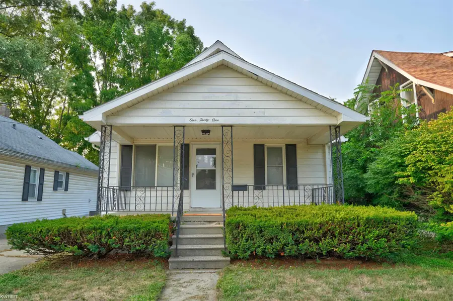 131 E Lakeview, Flint, MI 48503 - #3