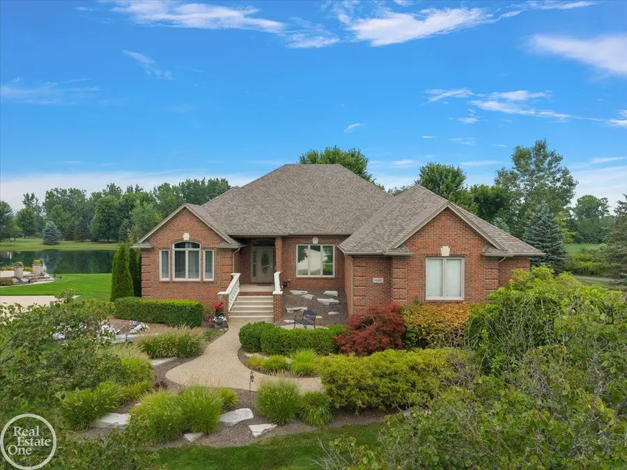 62682 Coralburst #Unit 16, Washington Township, MI 48094 - #2
