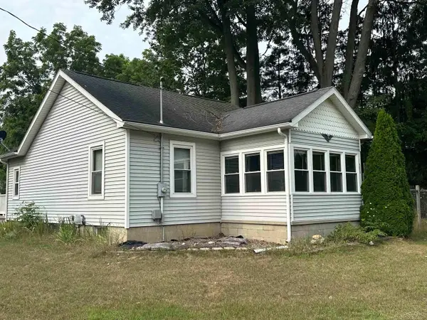 4050 Williamson, Saginaw, MI 48601