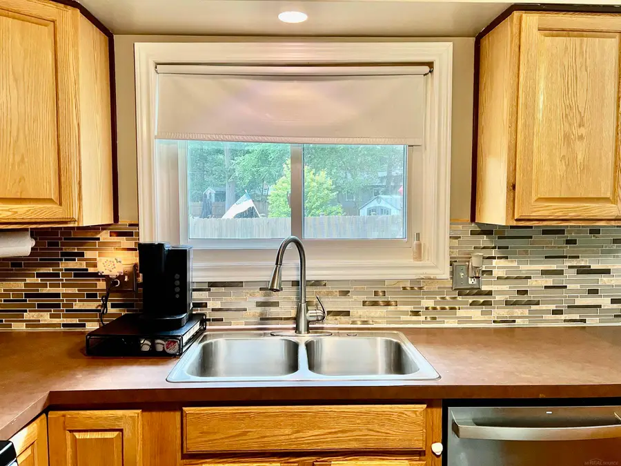 7269 Emerson, Washington Township, MI 48094 - #3