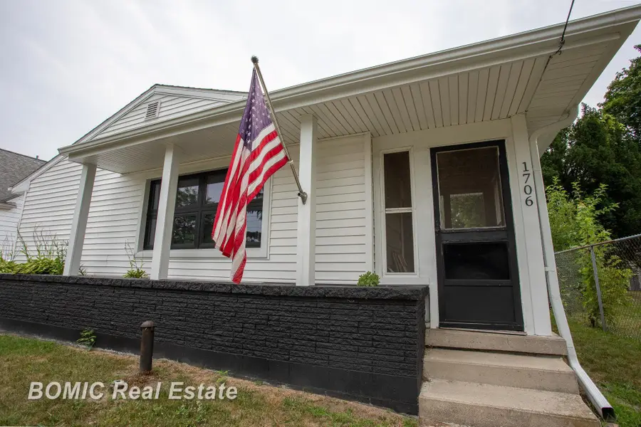 1706 Helen, Bay City, MI 48708 - #2