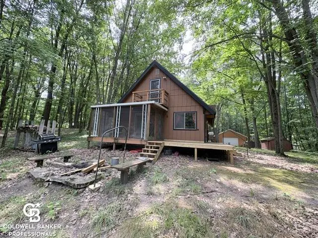 186 Hills Cir, Leroy, MI 49655 - #1