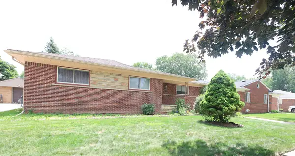 23700 Radclift, Oak Park, MI 48237