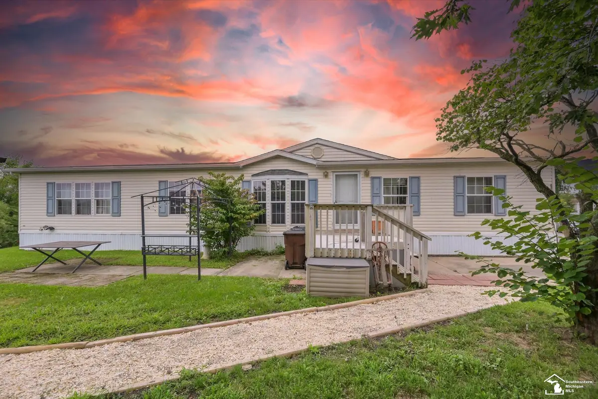 584 Pine Tree, Monroe, MI 48161 - #1