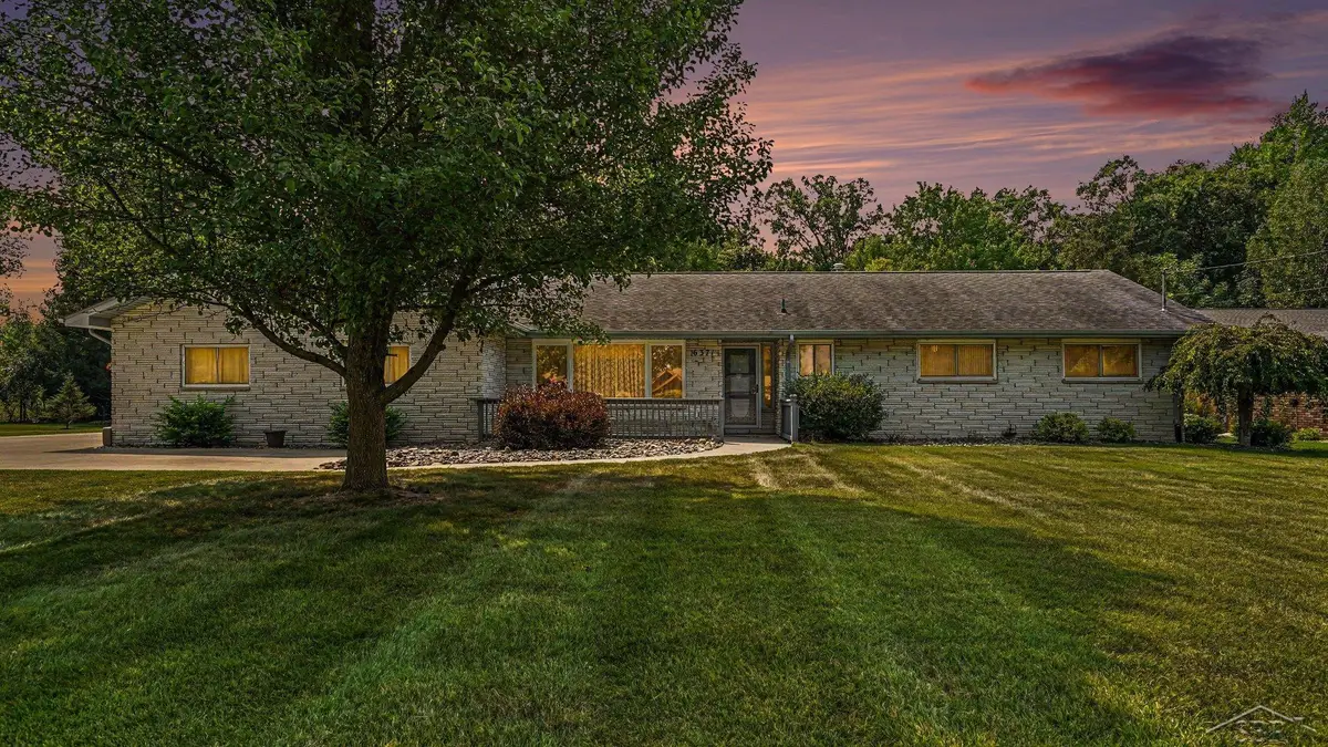 6371 Birchview, Saginaw, MI 48609 - #1