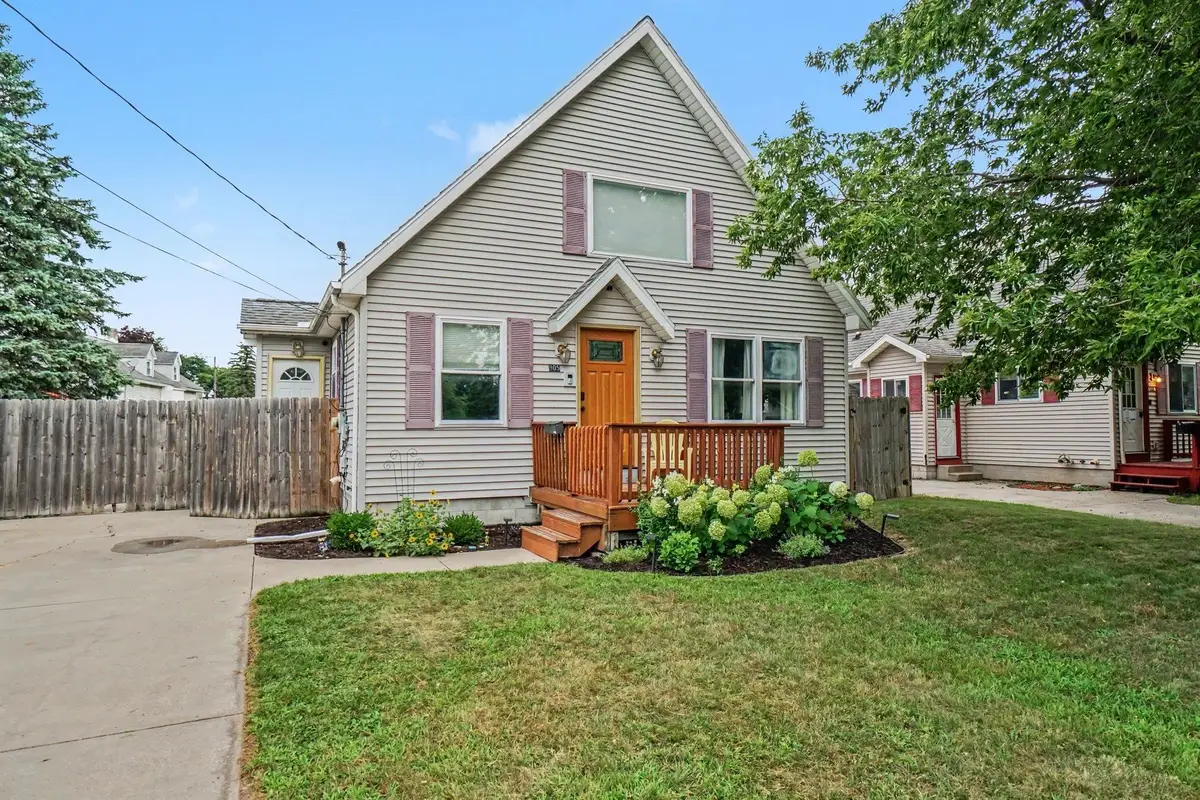 805 Leng, Bay City, MI 48706 - #1