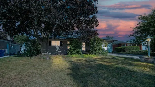 30316 Austin, Warren, MI 48092