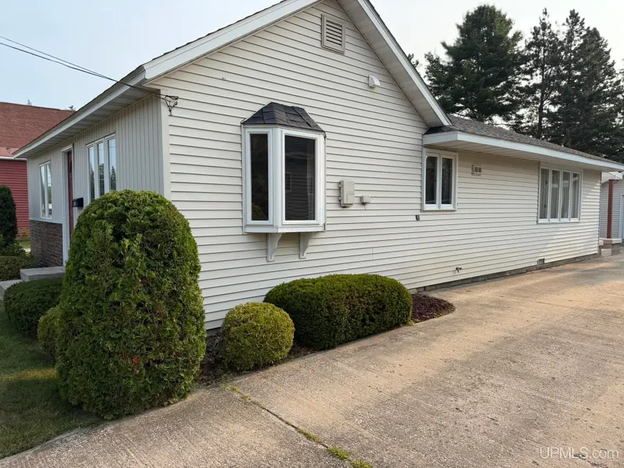 206 N 5th, Manistique, MI 49854 - #3