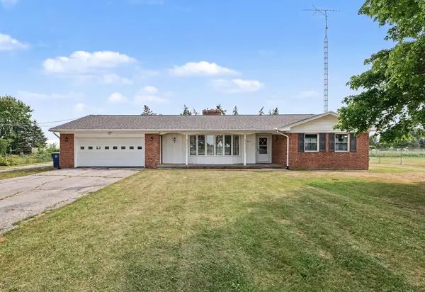 4925 W Freeland Rd, Saginaw, MI 48604