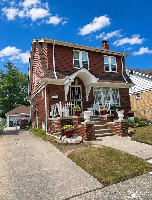 5992 Lakewood, Detroit, MI 48213