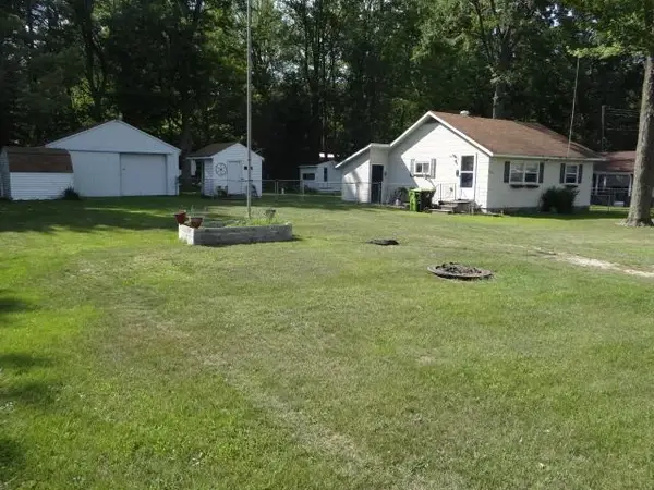 4507 4508 Lakeview, Beaverton, MI 48612