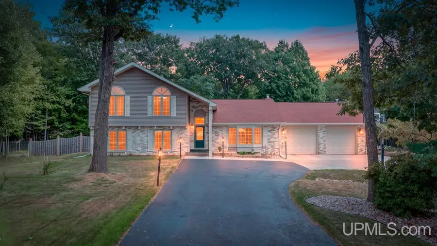 7535 N Lake Bluff 19.4, Gladstone, MI 49837 - #2