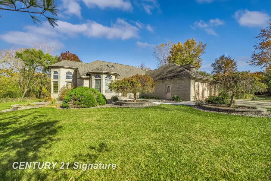 5790 Dunrovin, Saginaw, MI 48638 - #2